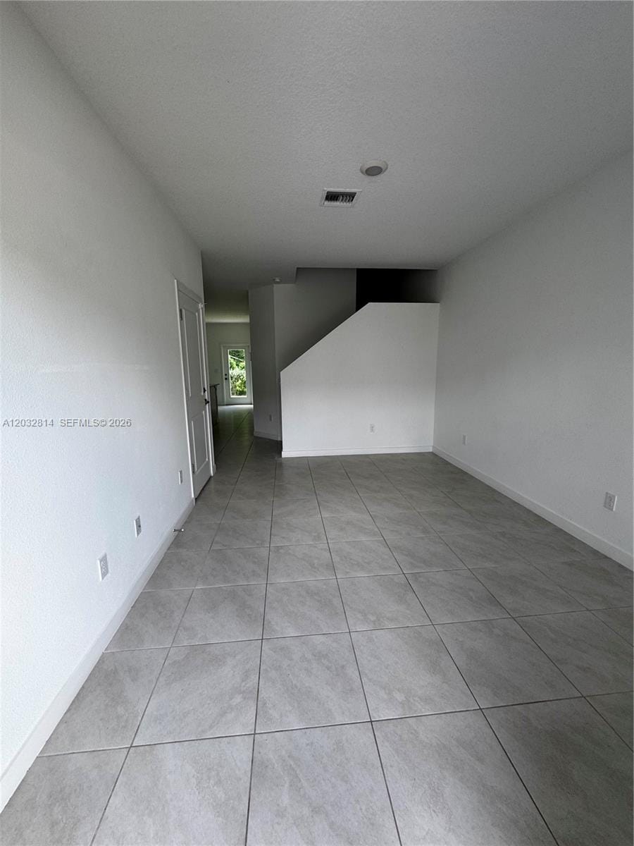 4860 Dillion Street 4860 — photo 6