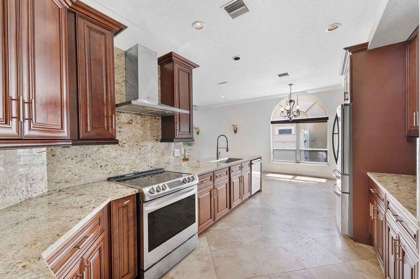 9399 Lake Serena Drive — photo 4