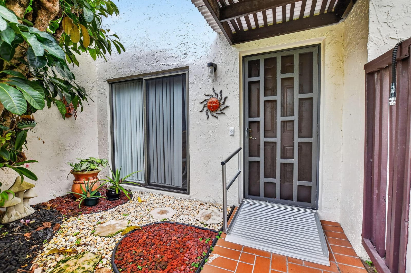 8045 Eastlake Drive E — photo 3