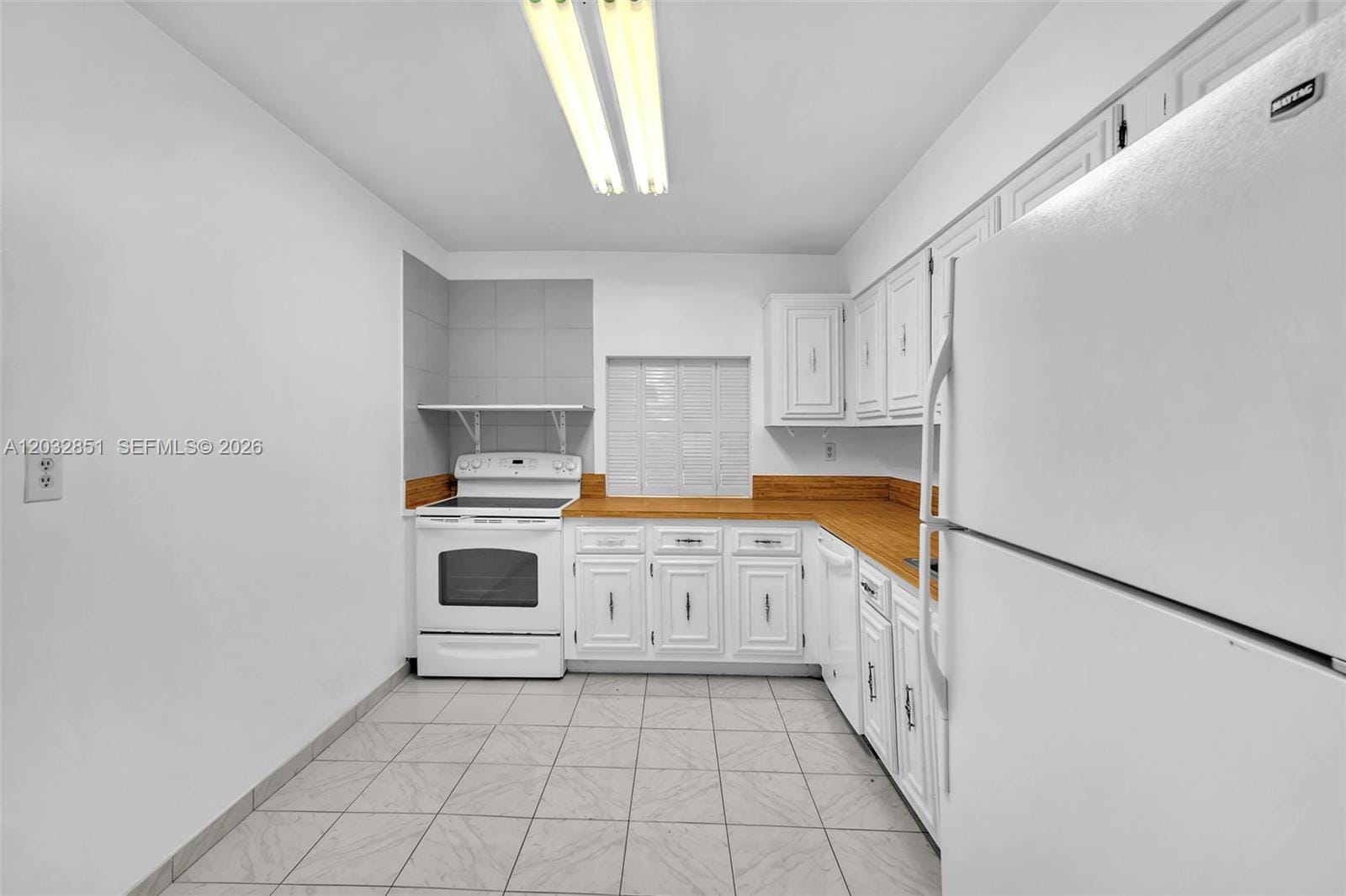 1000 Parkview Drive 229, Hallandale Beach, FL 33009 photo 12