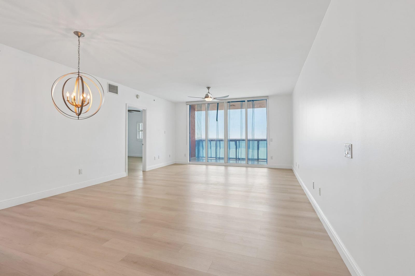2650 Lake Shore Drive 1202 — photo 3