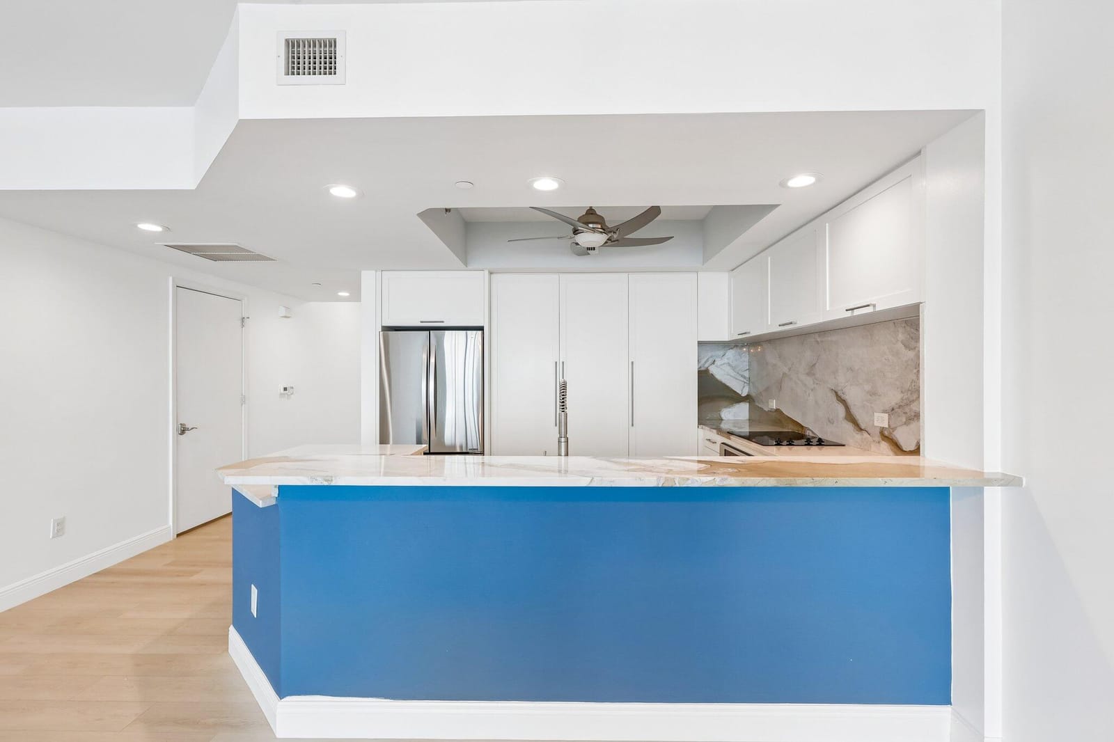 2650 Lake Shore Drive 1202 — photo 5