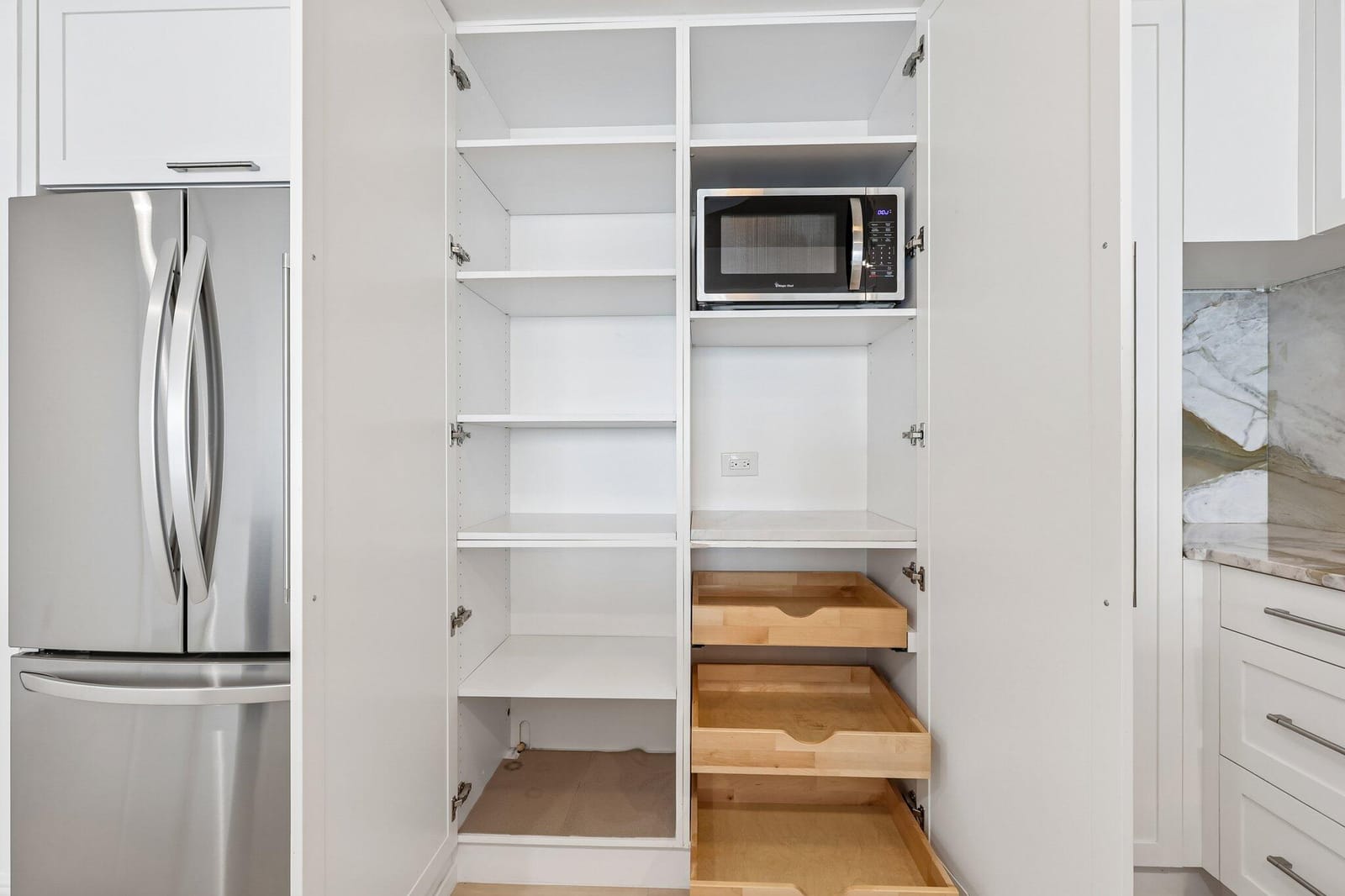 2650 Lake Shore Drive 1202 — photo 7