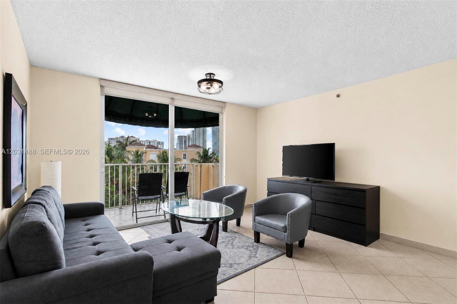 19701 E Country Club Drive 5604, Aventura, FL 33180 photo 2