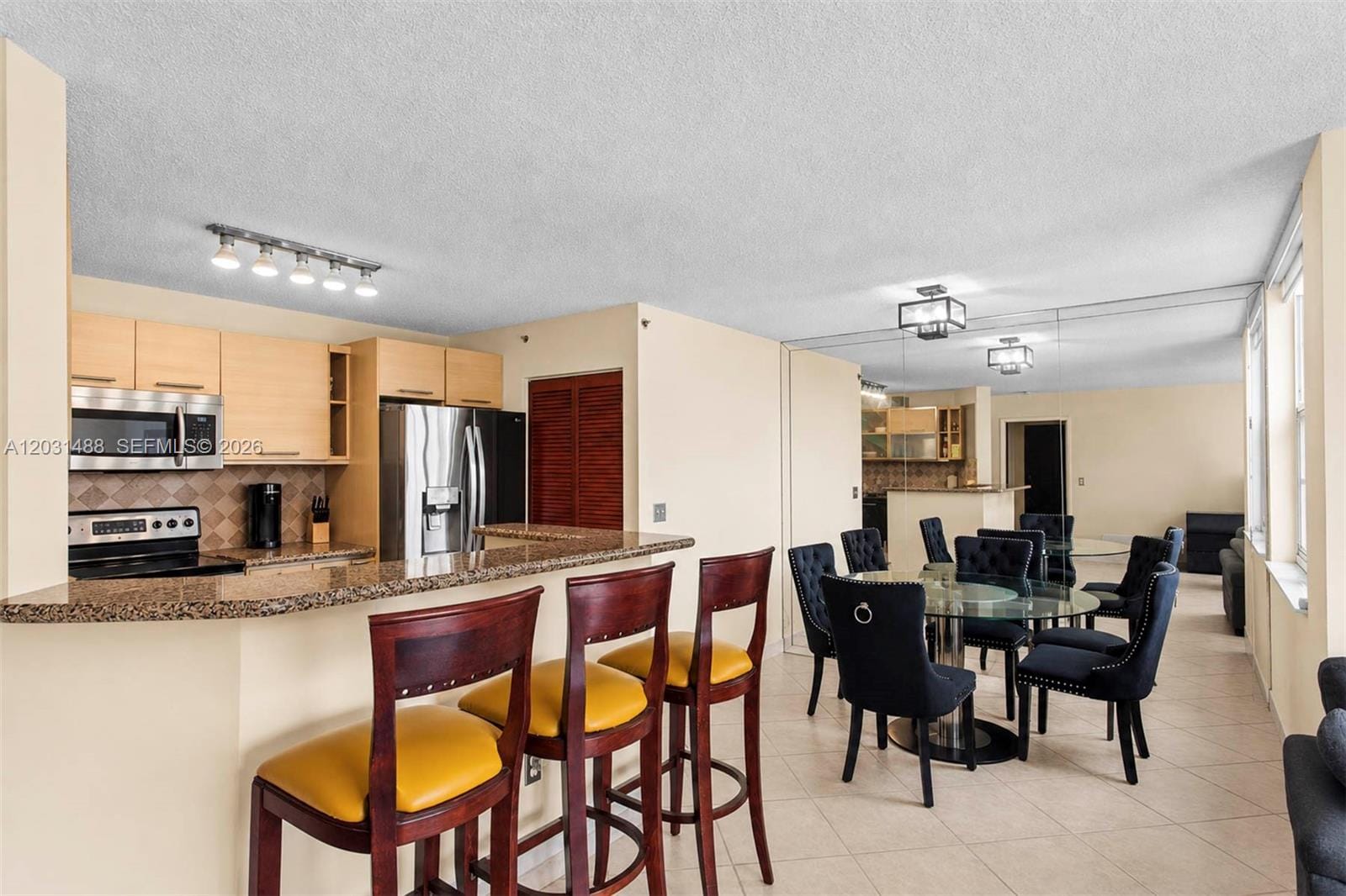 19701 E Country Club Drive 5604, Aventura, FL 33180 photo 5