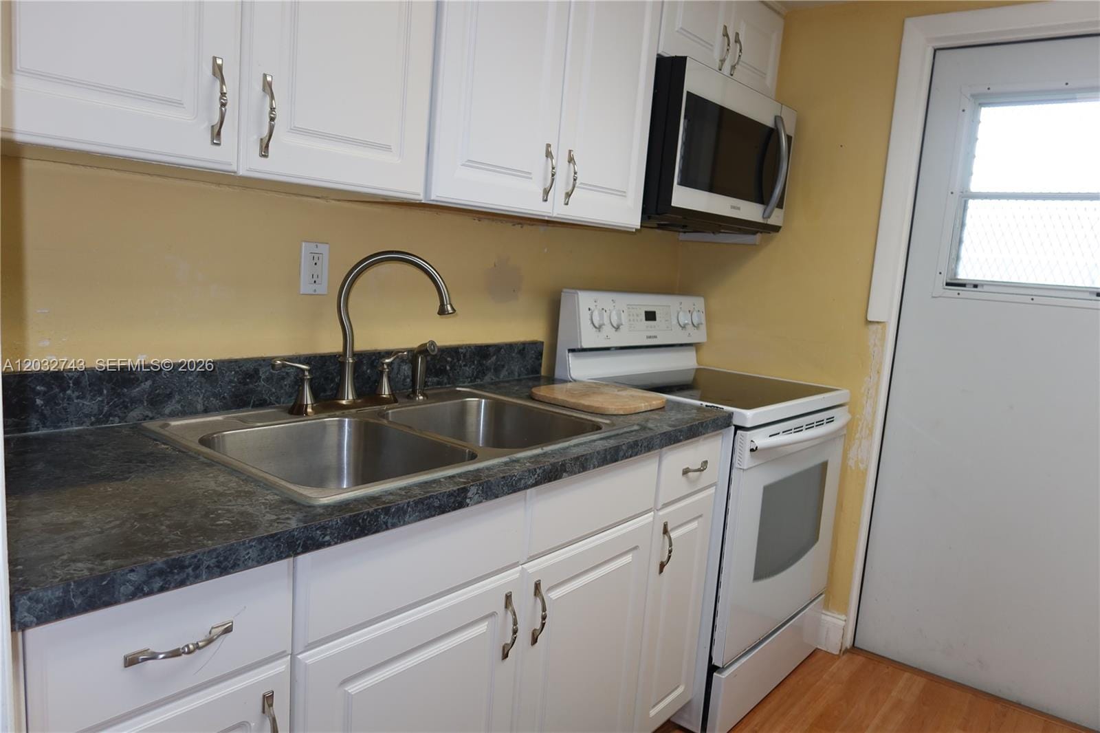 1850 NE 169th Street 312 — photo 9