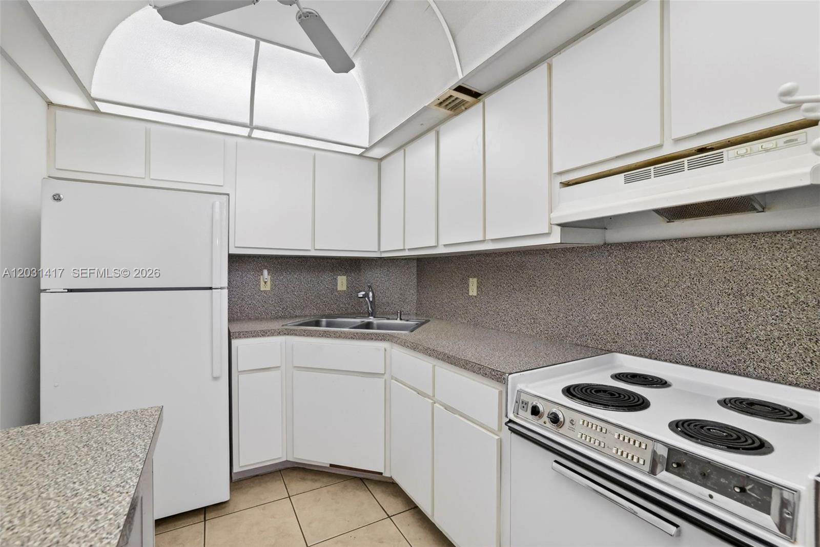 649 W Oakland Park Boulevard 105A, Oakland Park, FL 33311 photo 22