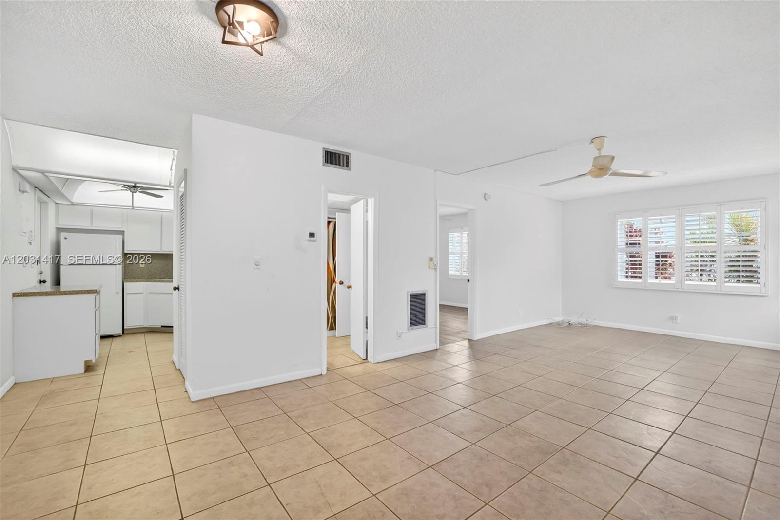 649 W Oakland Park Boulevard 105A — photo 8