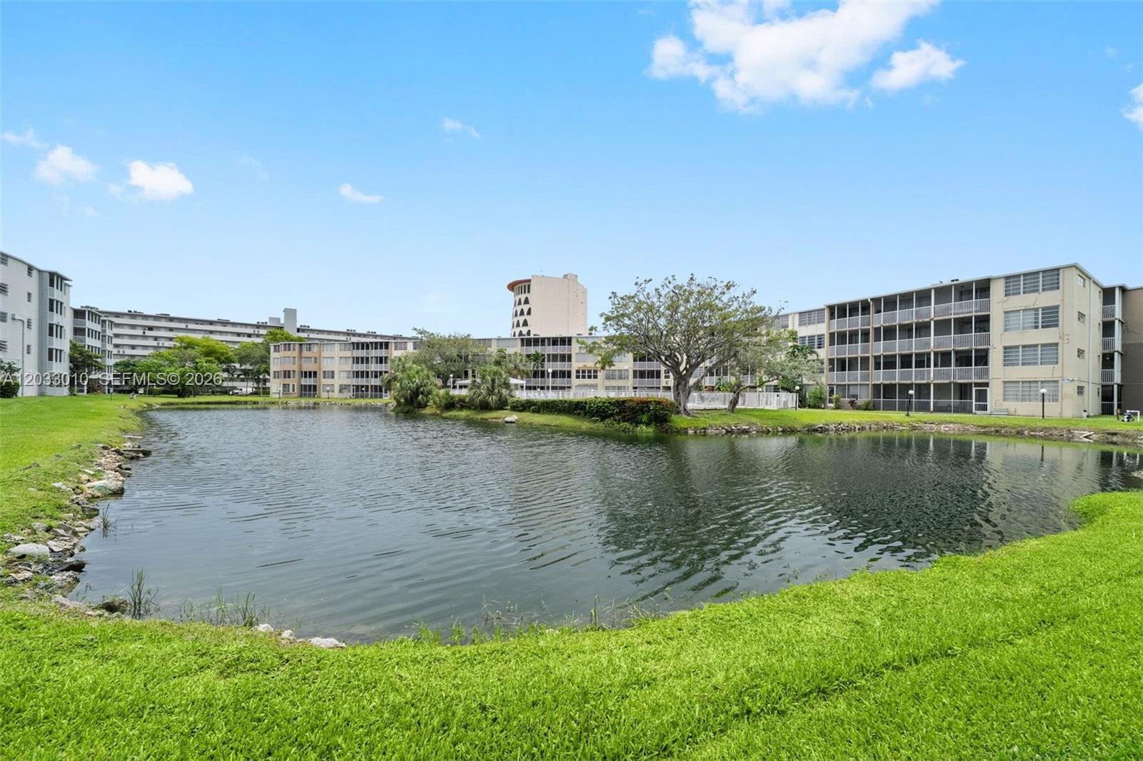 1690 NE 191st Street 3021, Miami, FL 33179, Miami