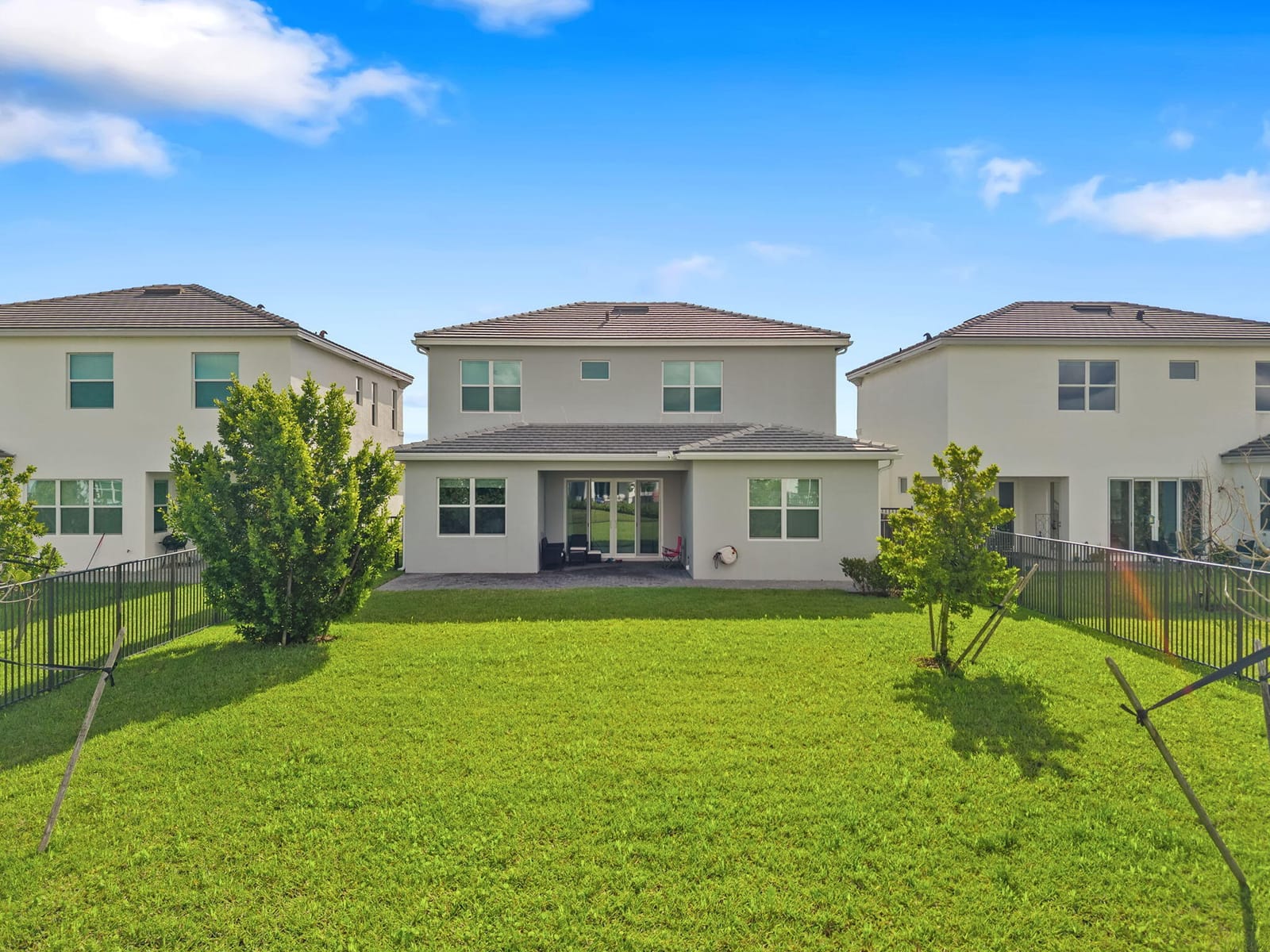5455 Empire Drive — photo 3