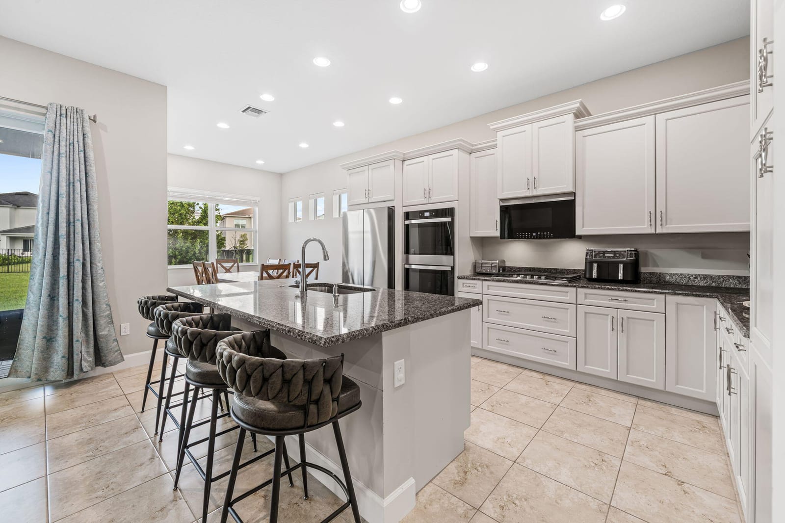5455 Empire Drive — photo 8