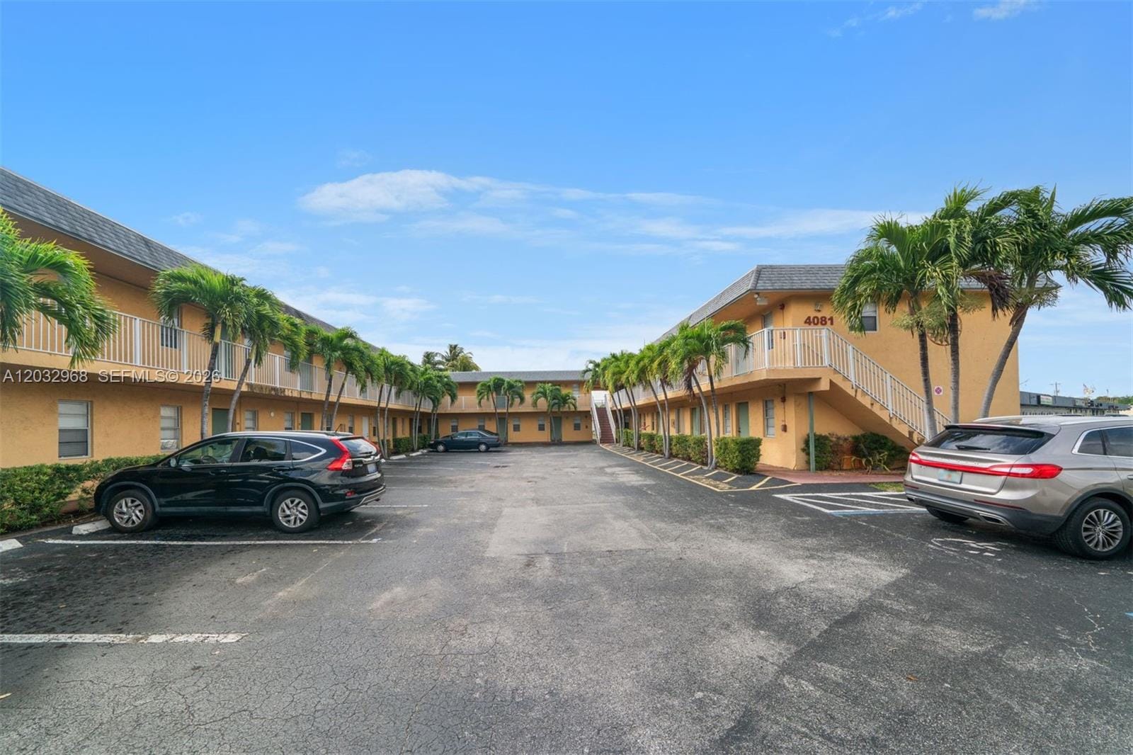 4081 N Dixie Highway 27, Oakland Park, FL 33334 photo 13