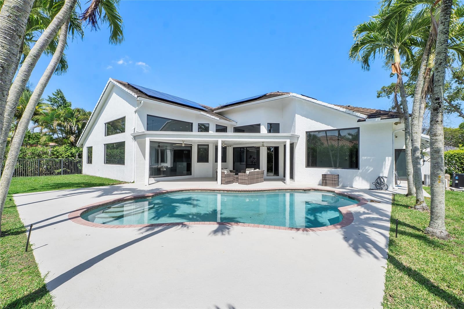 410 Sabal Way — photo 6