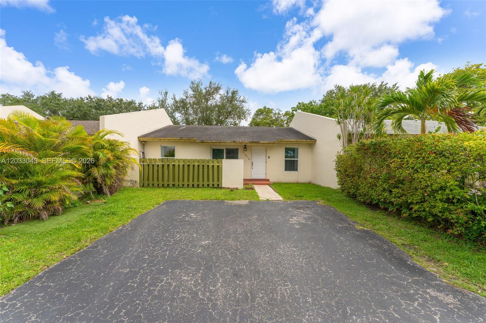 11506 SW 124th Place 11506, Miami, FL 33186, Miami