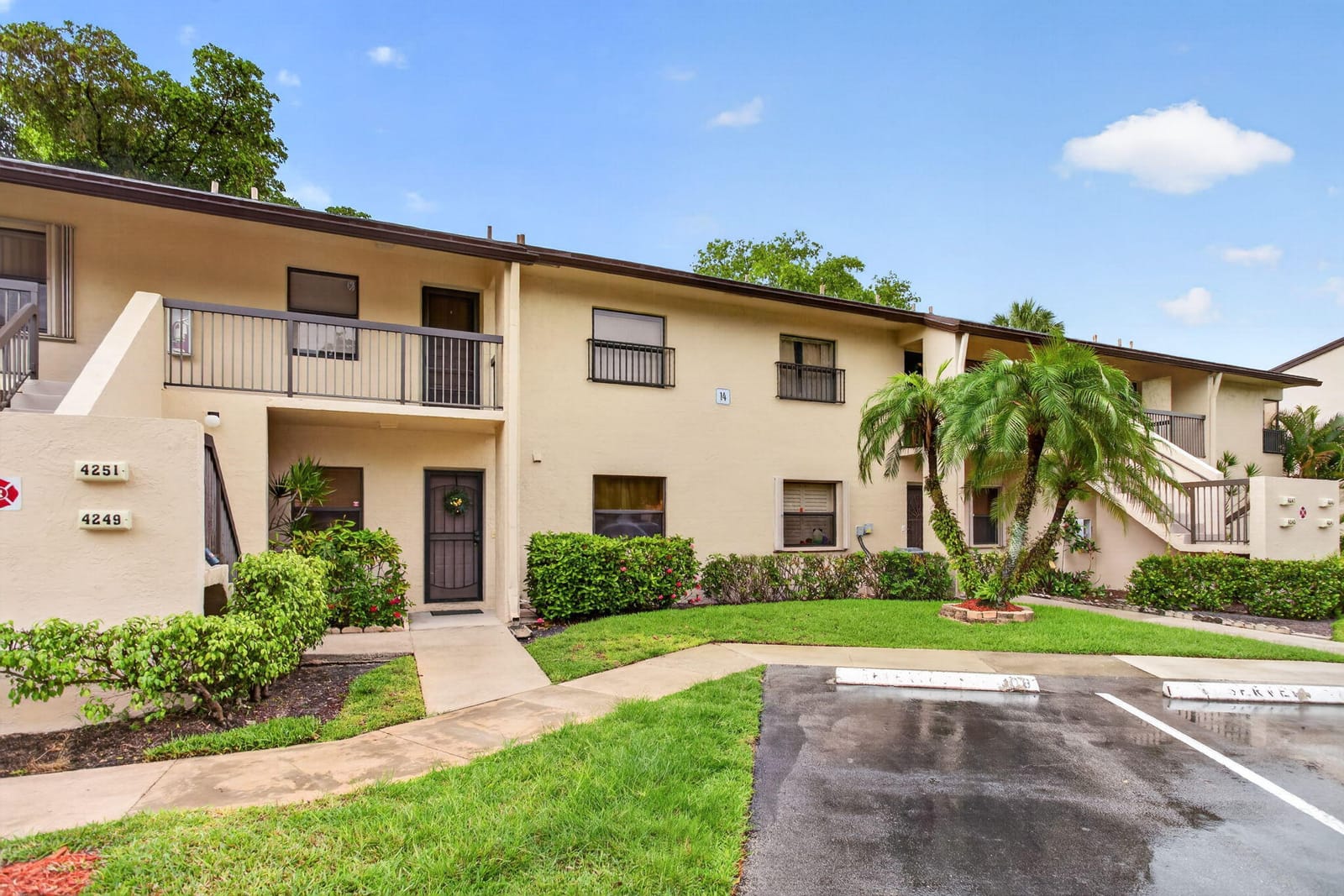 4251 Carambola Circle S — photo 2