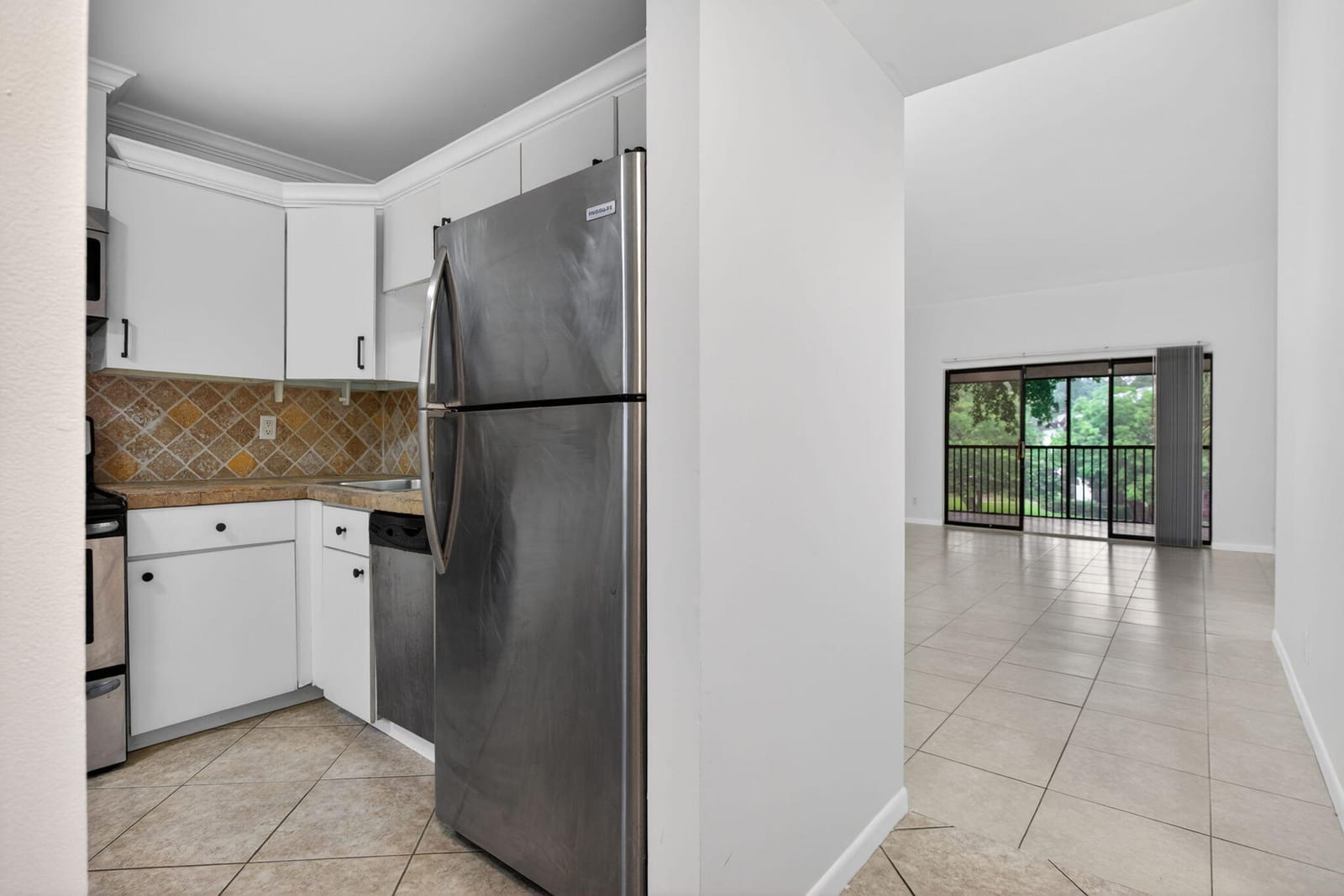 4251 Carambola Circle S — photo 4