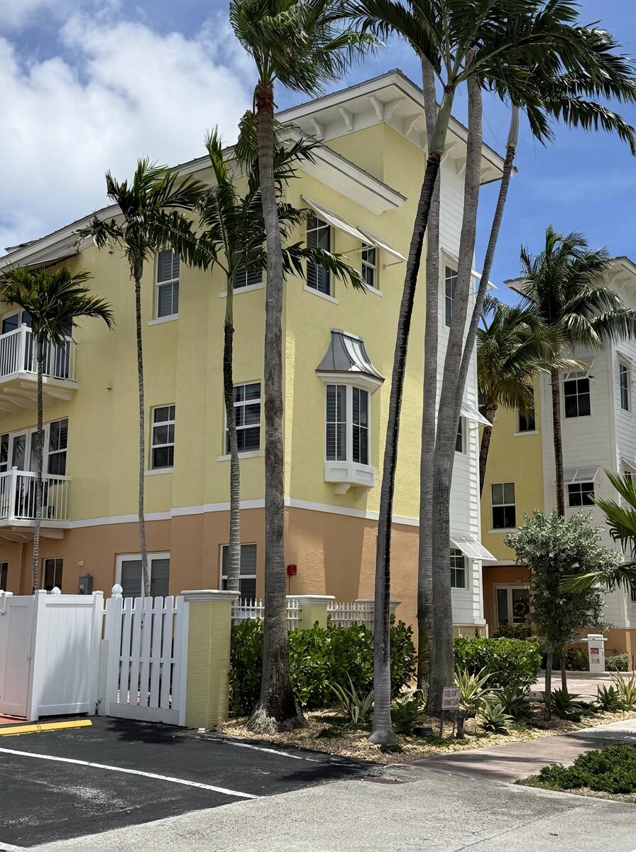 4332 Seagrape Drive 4, Lauderdale-By-The-Sea, FL 33308, Lauderdale By The Sea
