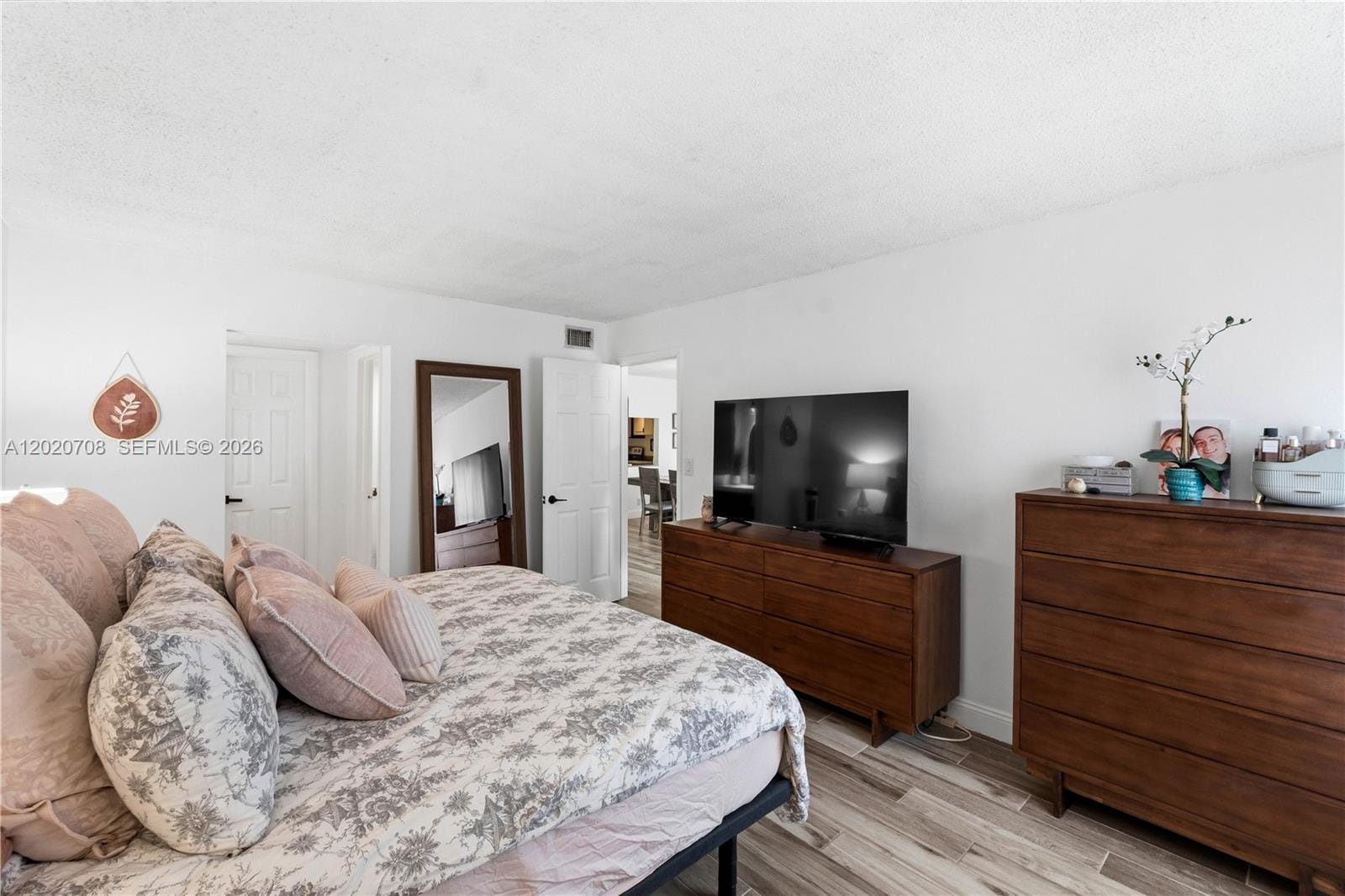 430 Commodore Drive 213 — photo 11