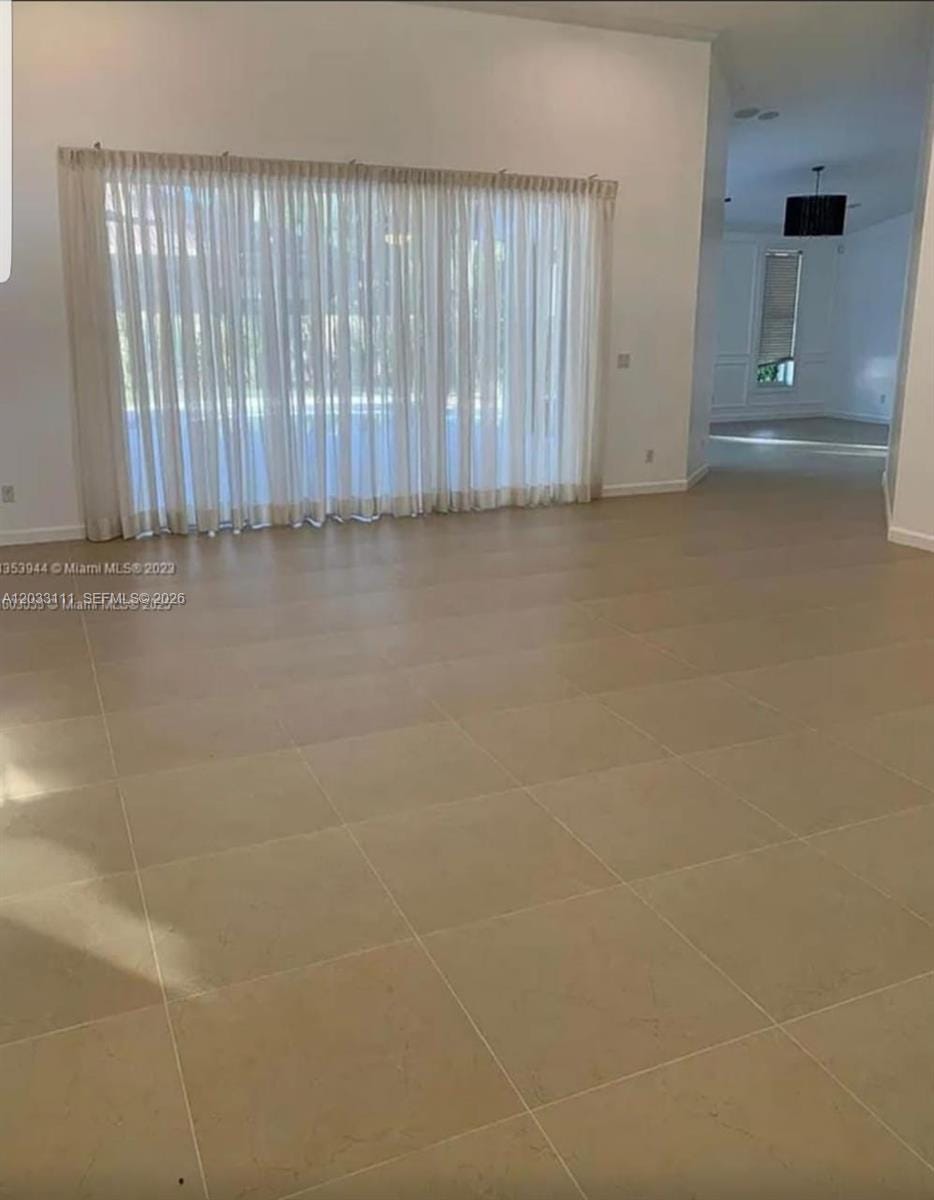 28 NW 108th Way 0 — photo 3