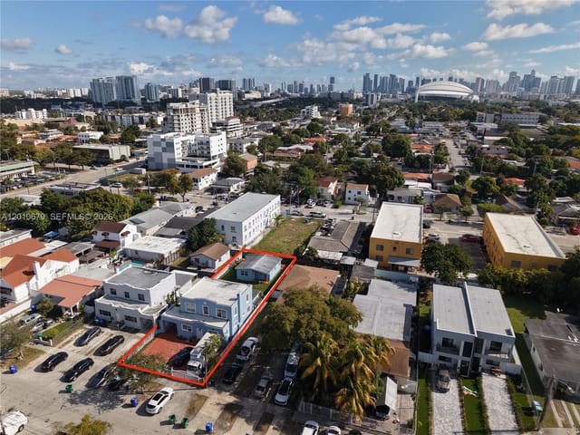 537 NW 23rd Place, Miami, FL 33125