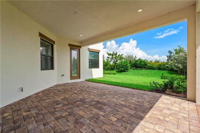 12135 E Baypoint Circle, Parkland, FL 33076