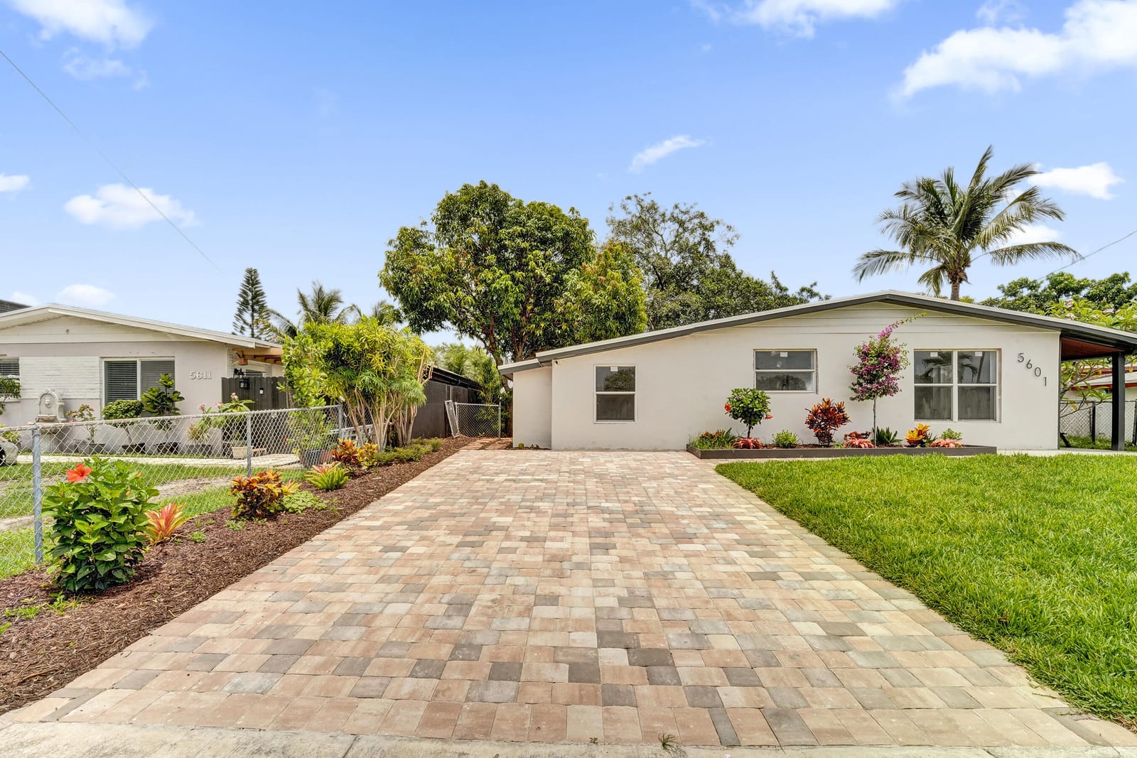 5601 SW 36th Court — photo 4