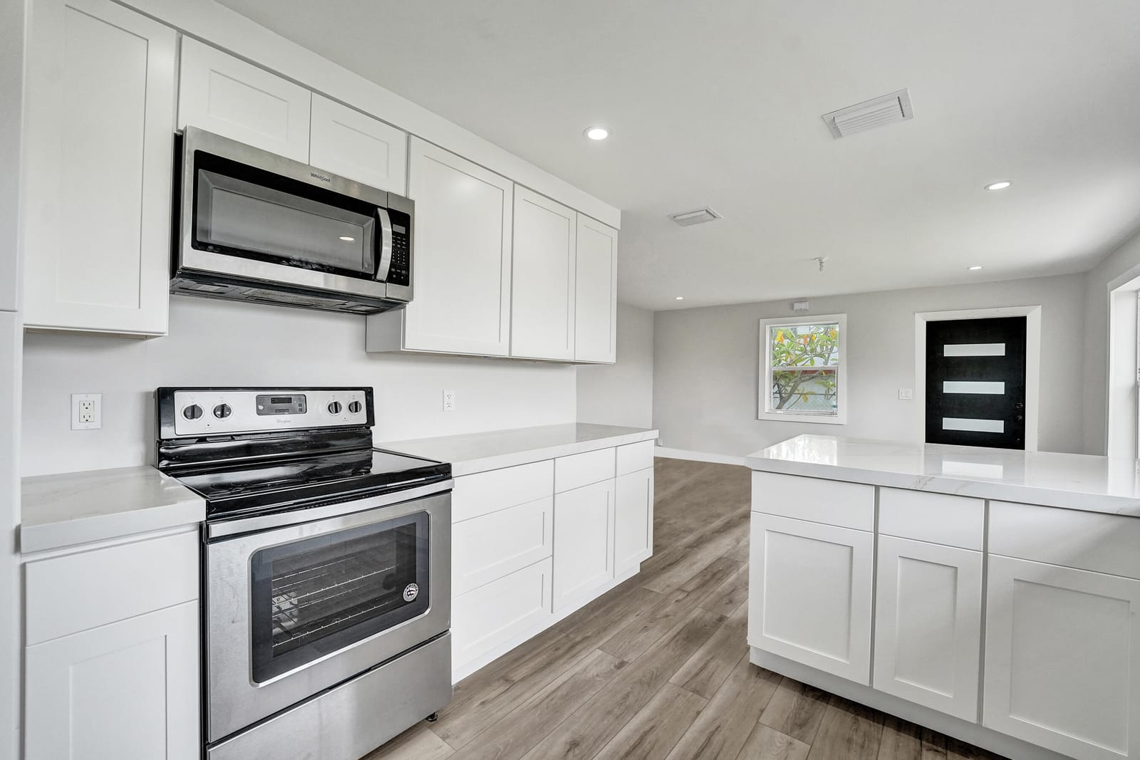 5601 SW 36th Court — photo 6