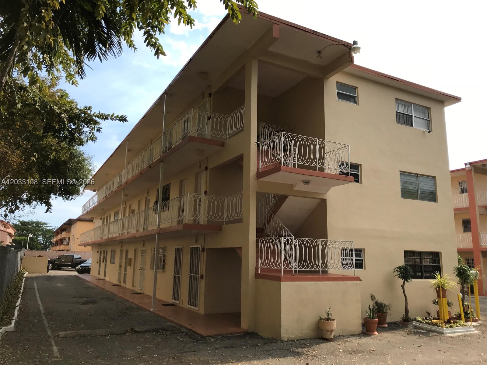 2441 NW 13 Street 77, Miami, FL 33125, Miami