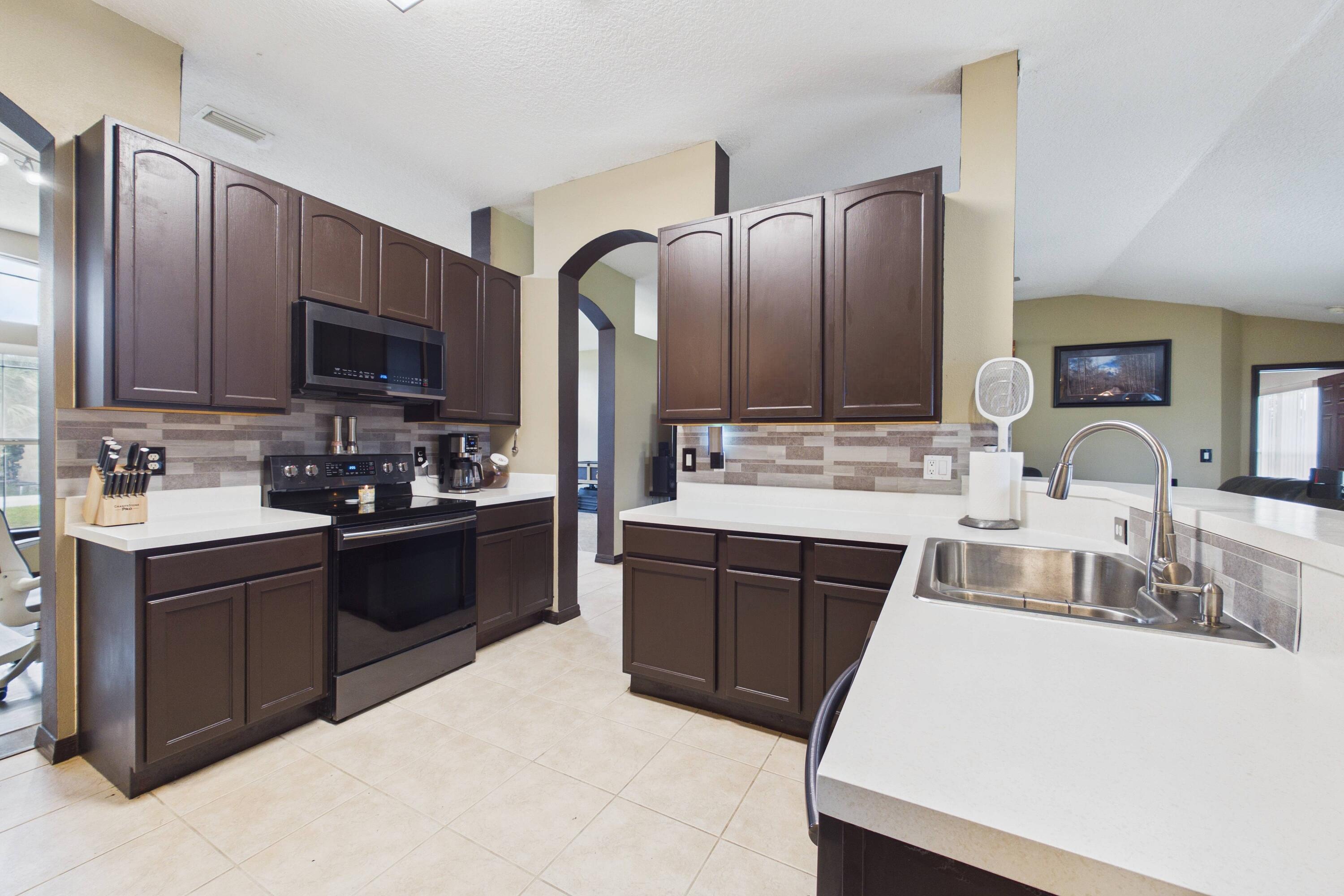 567 Mimosa Street SW, Palm Bay, FL 32908 photo 16