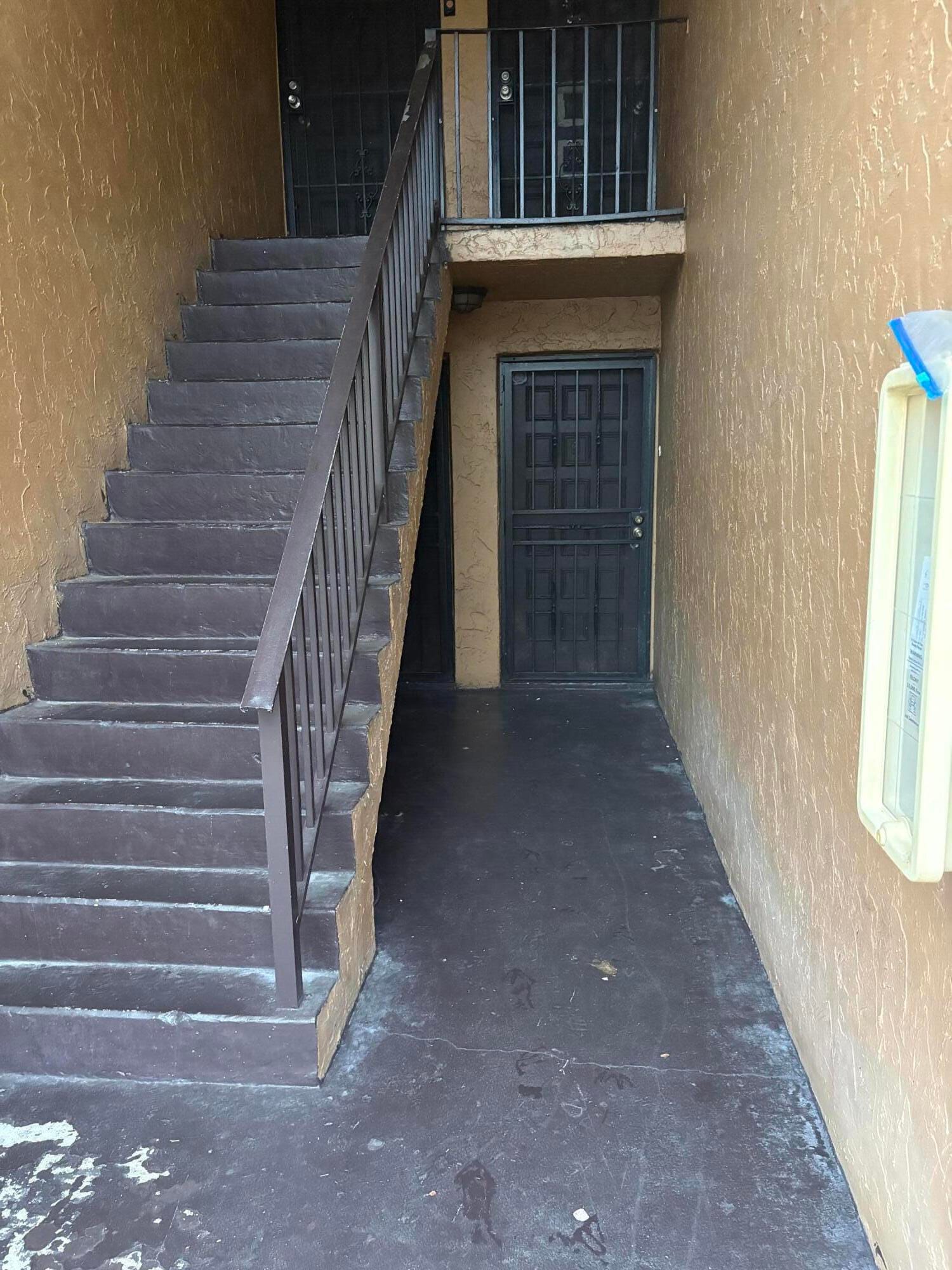 4210 NW 21st Street 117 — photo 3