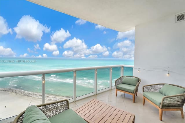18201 Collins Avenue 2008A, Trump Royale, Sunny Isles Beach, FL