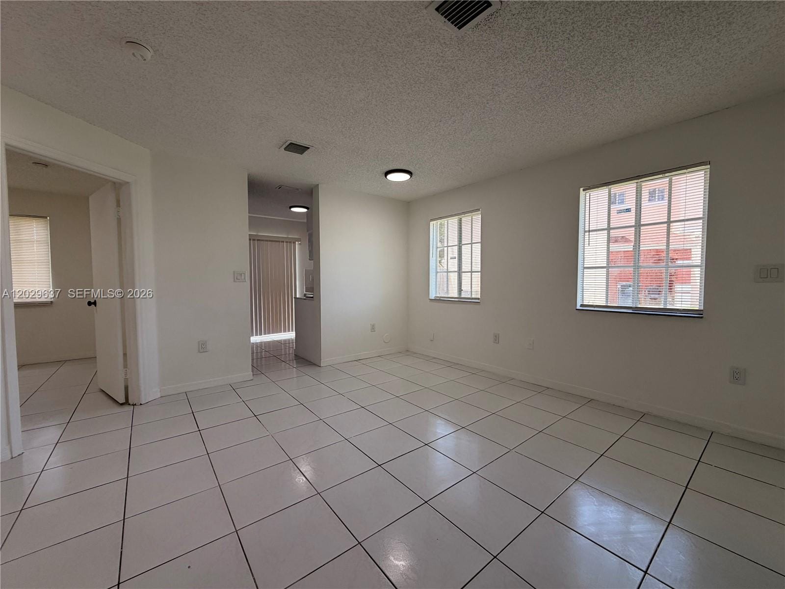 18774 SW 100th Avenue 18774 — photo 4