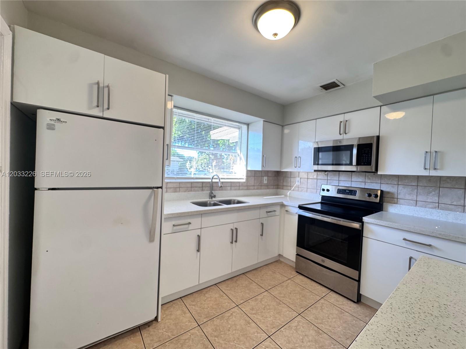 7900 NW 16th Street, Pembroke Pines, FL 33024, Pembroke Pines