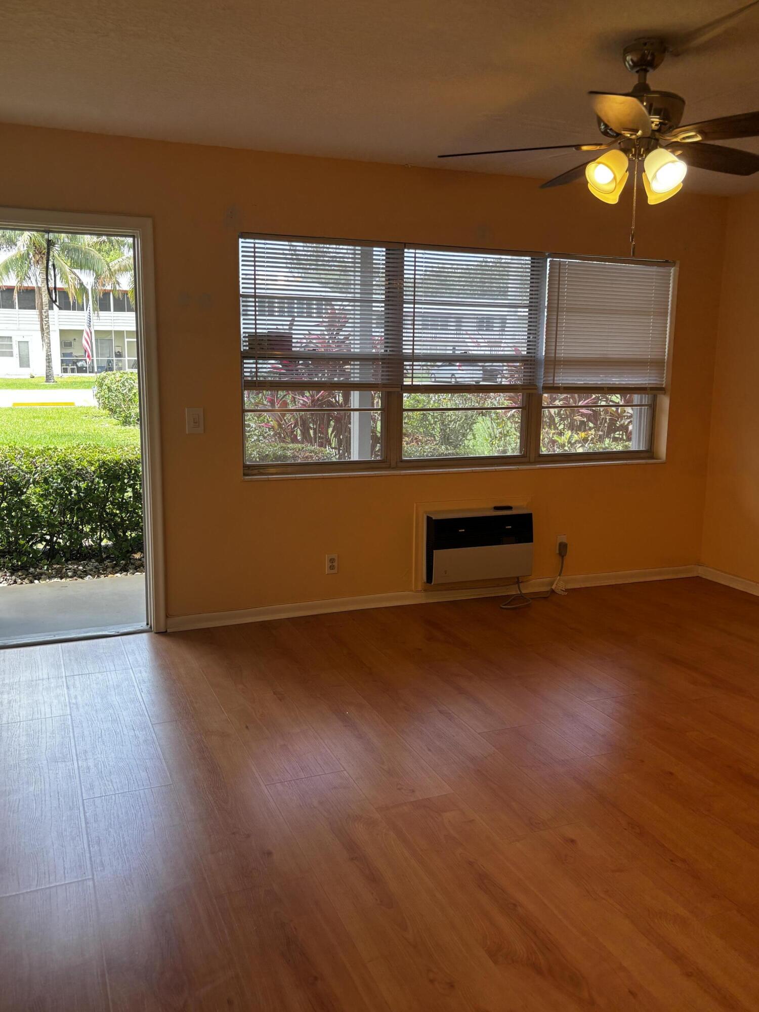 4 Sussex, West Palm Beach, FL 33417, West Palm Beach