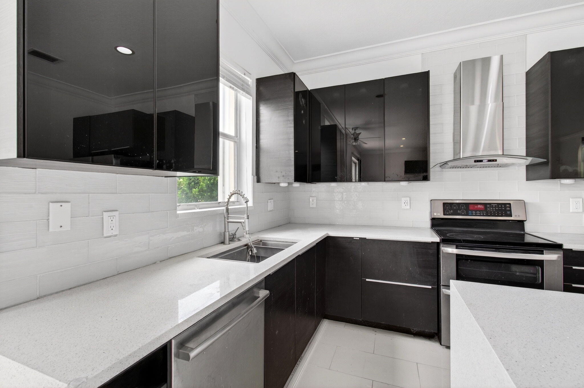 12328 NW 26th Street — photo 5