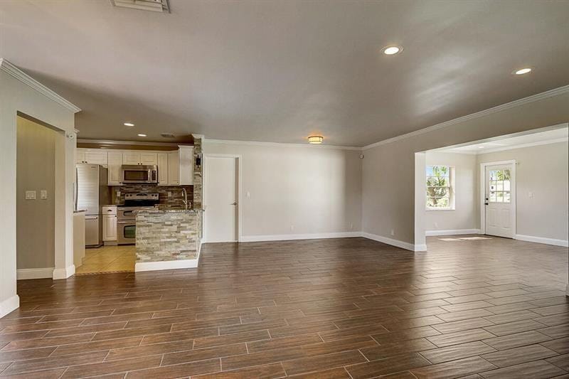 9387 Richmond Circle — photo 6
