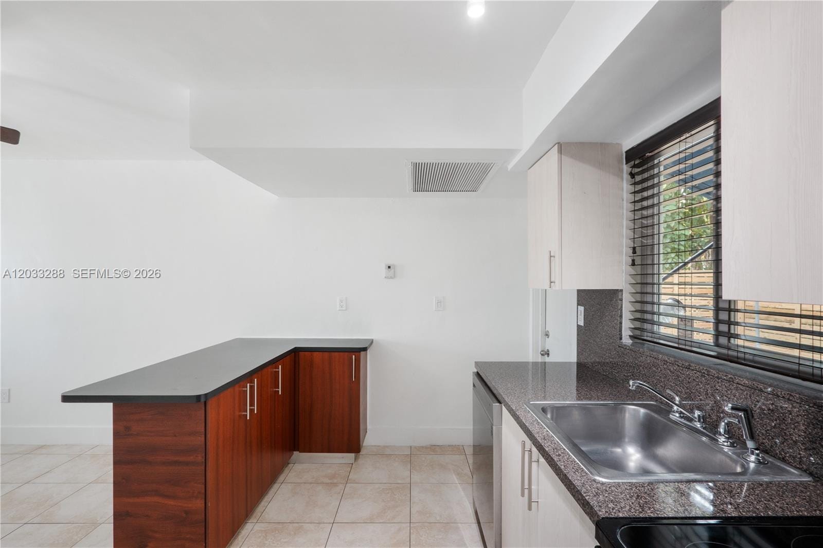 932 SW 6th Street 5 — photo 6
