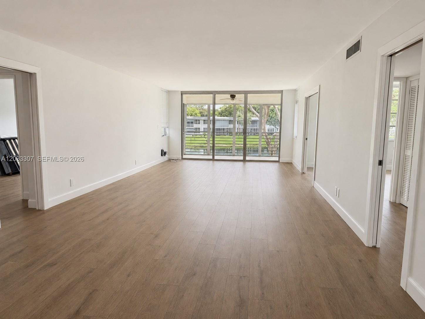 4261 W Palm Aire Drive 202 — photo 8