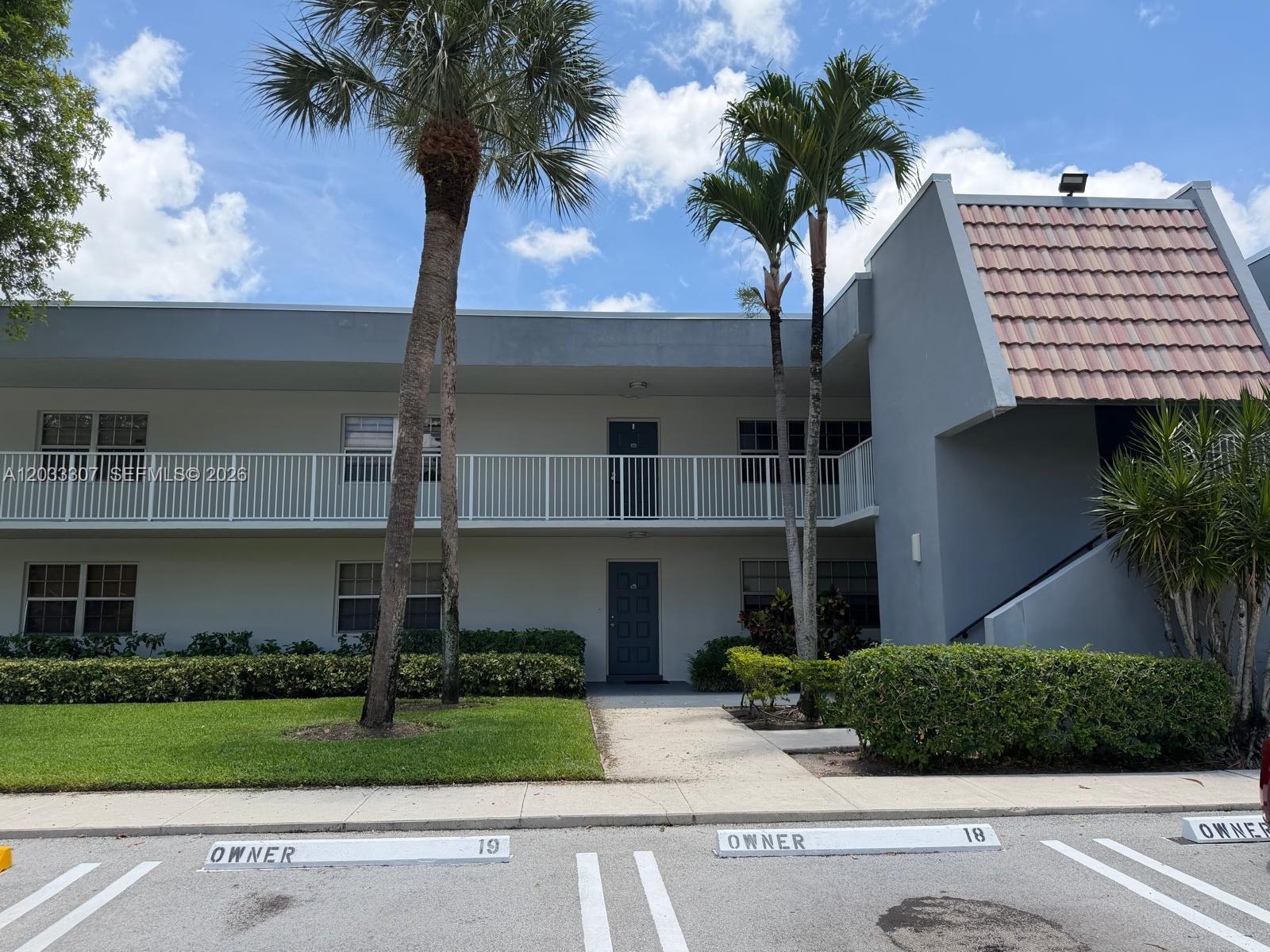 4261 W Palm Aire Drive 202, Pompano Beach, FL 33069, Pompano Beach