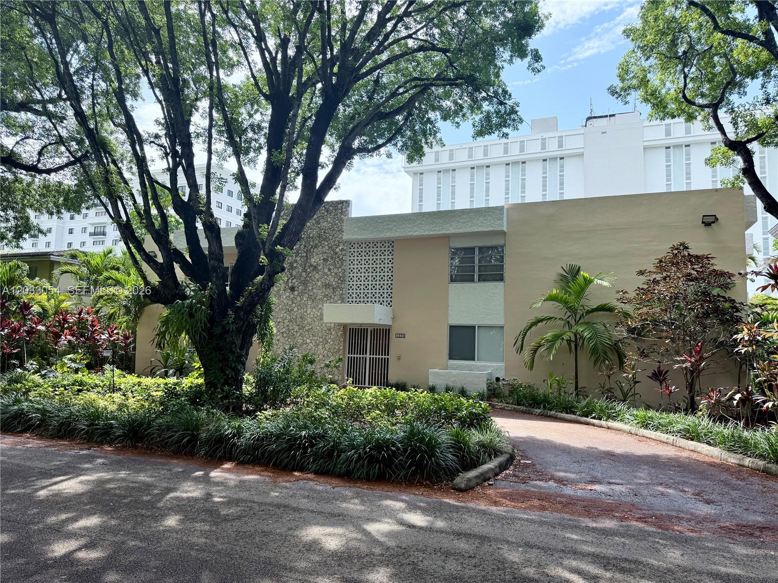 1235 Mariposa Avenue 7, Coral Gables, FL 33146, Coral Gables