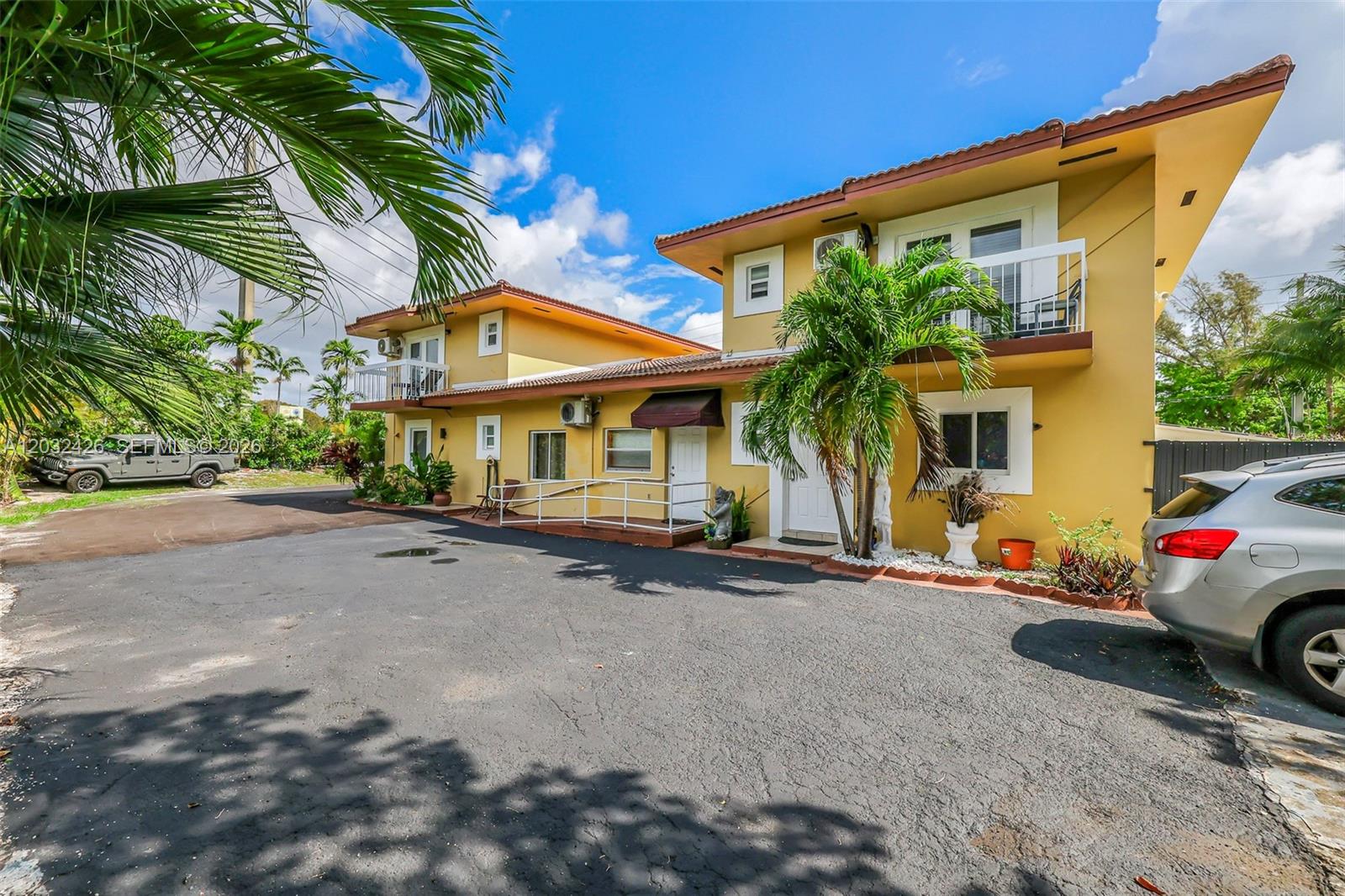 12085 W Dixie Highway, Biscayne Park, FL 33161, Biscayne Park
