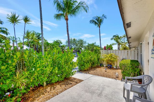 1919 Doffer Lane, Juno Ridge, FL 33408