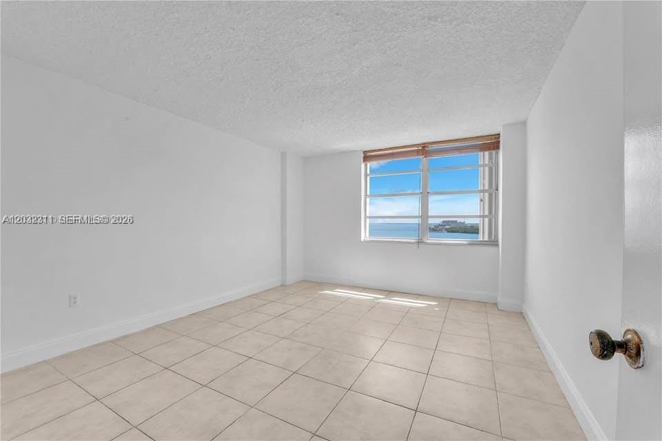 150 SE 25th Road 15J — photo 11