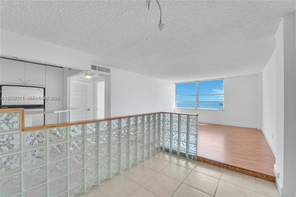 150 SE 25th Road 15J — photo 8