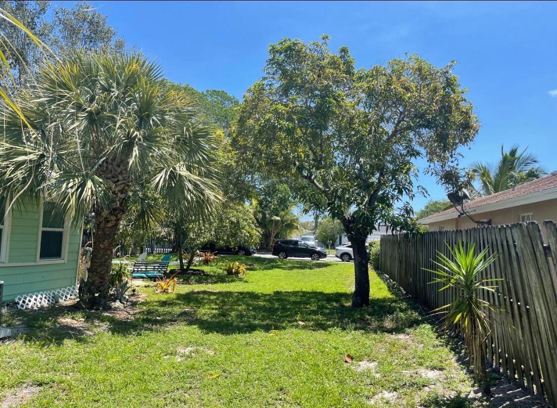 211 N E Street, Lake Worth Beach, FL 33460 photo 12