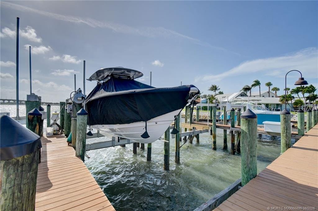 4061 NE Breakwater Drive, Jensen Beach, FL 34957 photo 2