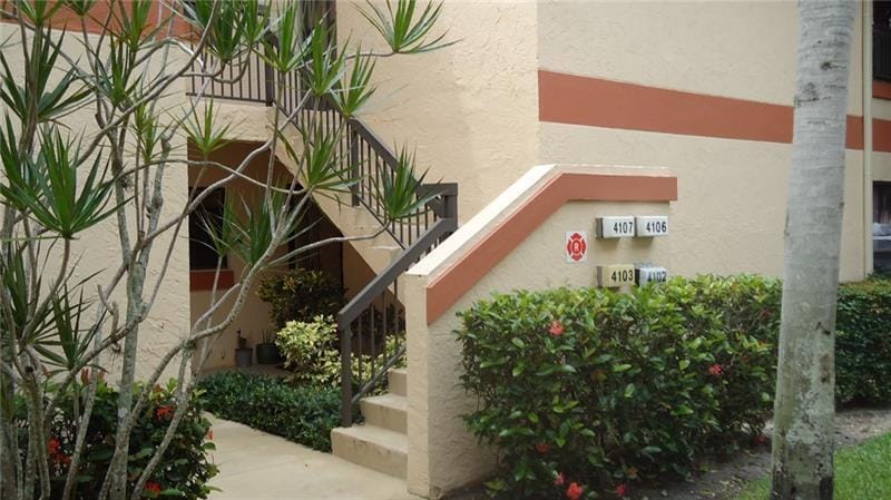 4106 S Carambola Circle 2107 — photo 5