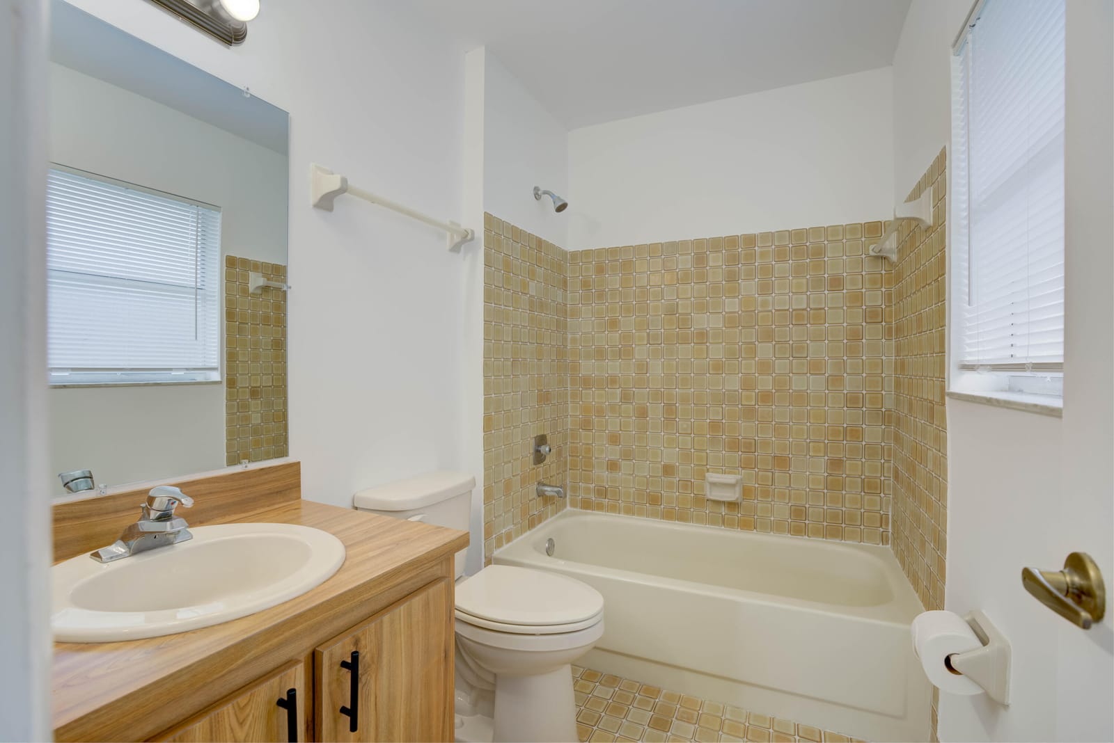 4698 Arthur Street — photo 11