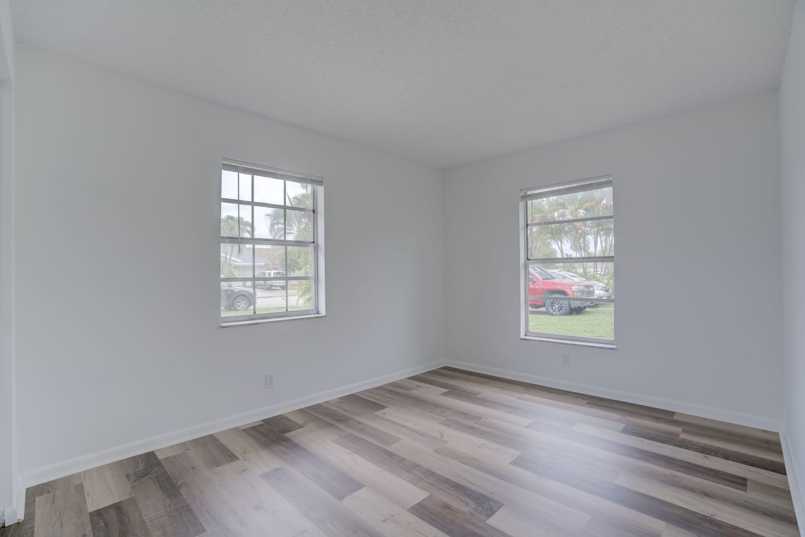 4698 Arthur Street — photo 12