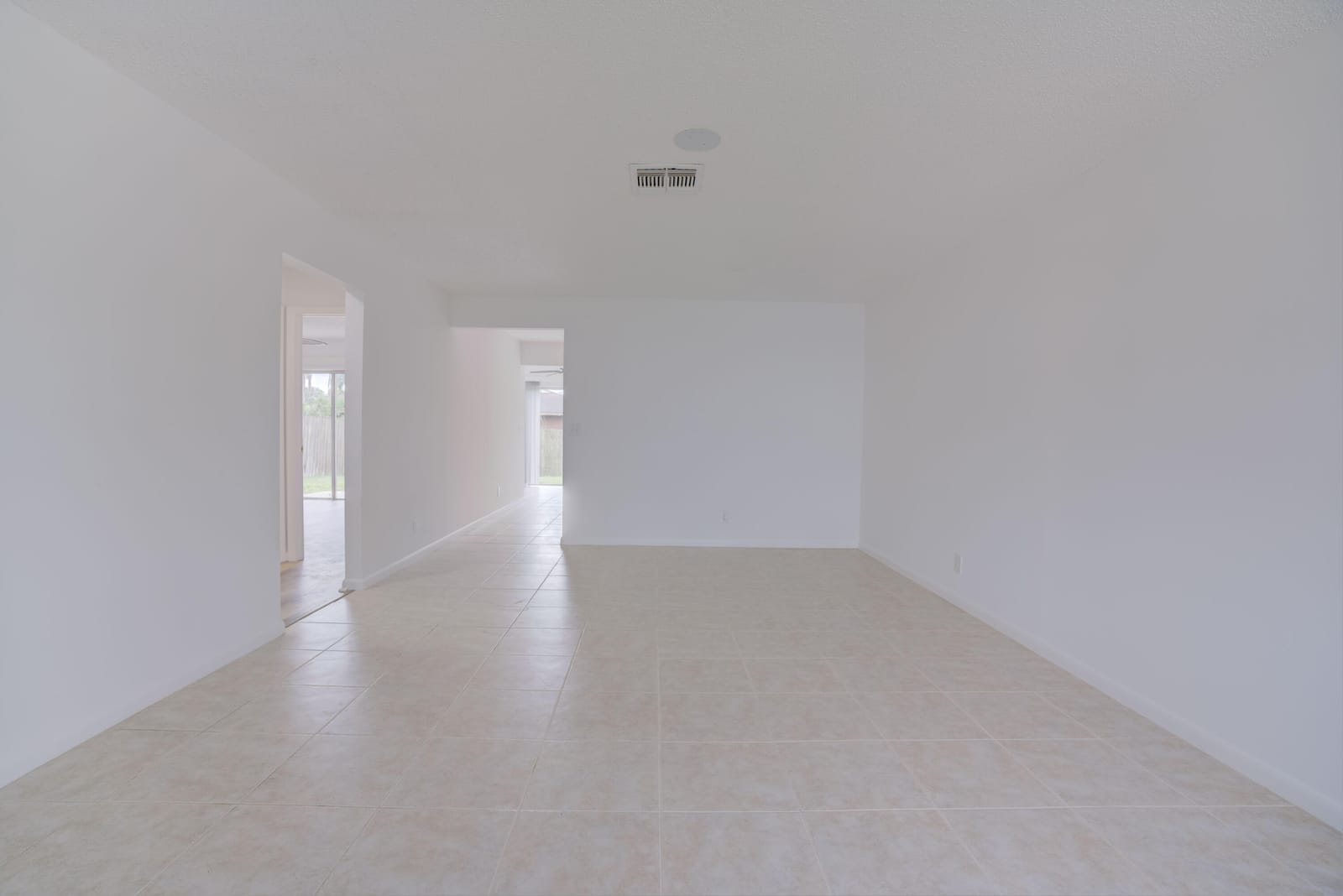 4698 Arthur Street — photo 4